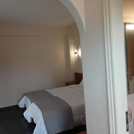 Olive House 3*
