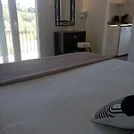 Olive House Bed and Breakfast 3*