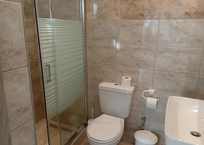 Olive House Nocleg ze śniadaniem 3*