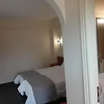 Olive House 3*
