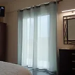 Nocleg ze śniadaniem Olive House 3*