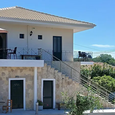 Olive House 3*