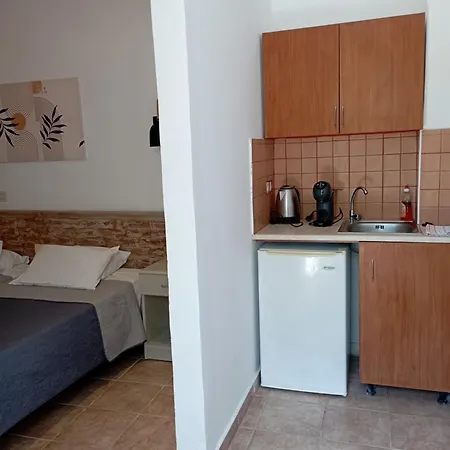 Olive House 3*