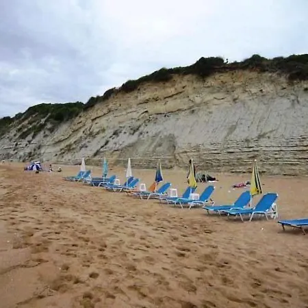 Olive House ماراثياس